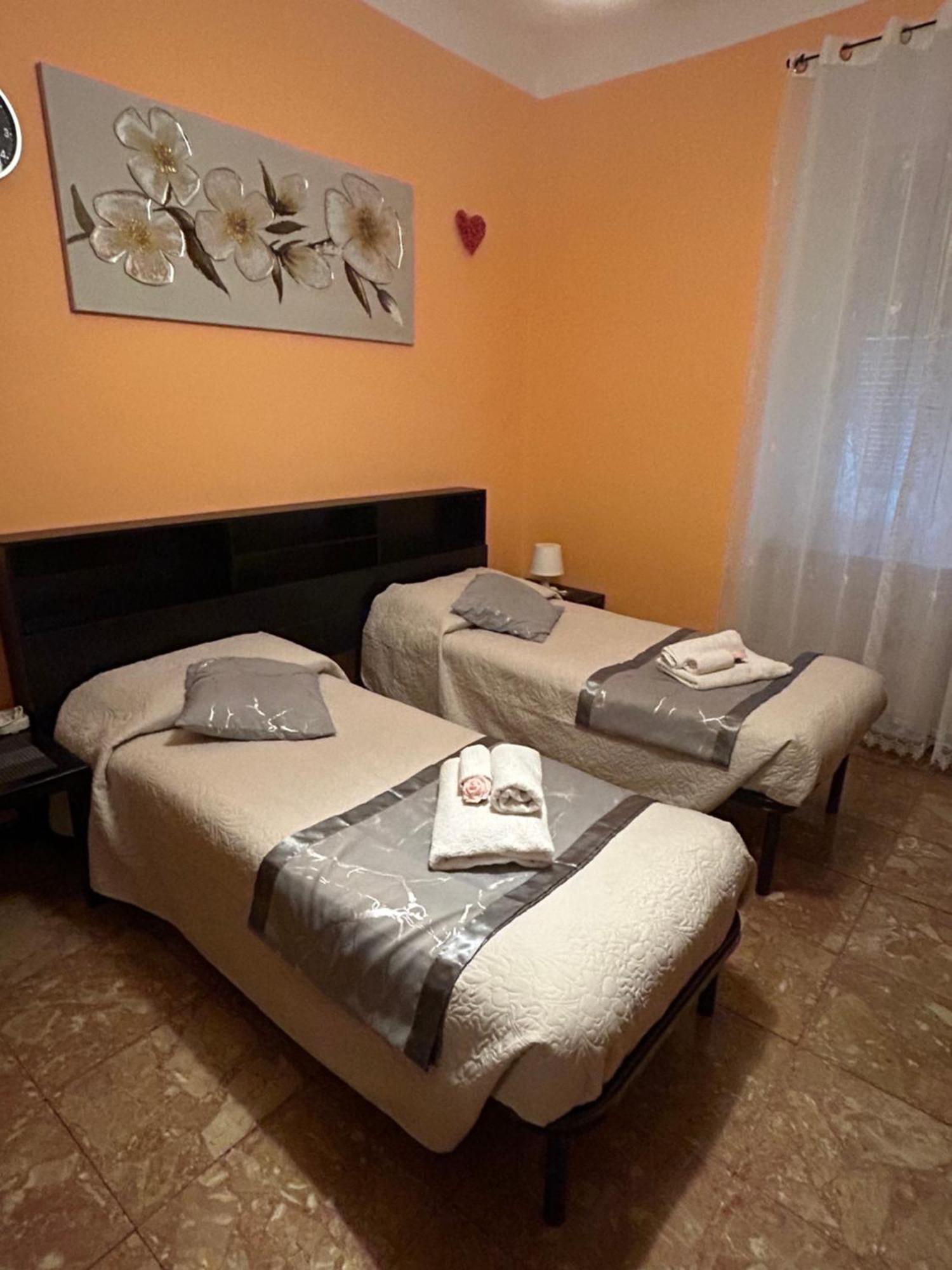 Bed and Breakfast A Casa Di Lou Генуя Экстерьер фото